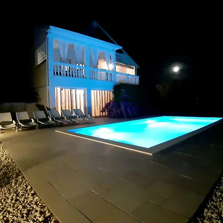 Casa de Férias Emma *